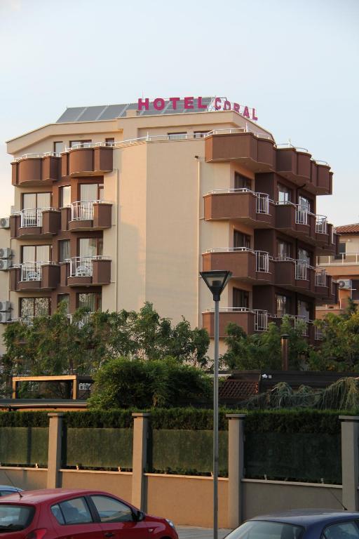 פומורי Coral Hotel מראה חיצוני תמונה